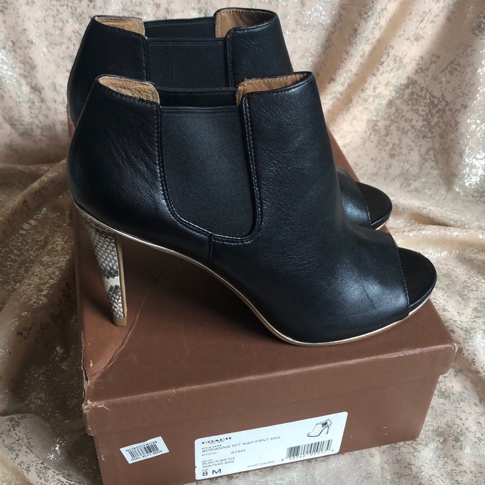 COACH BLACK LEATHER ADRIANNA SNAKE PRINT HEELS!